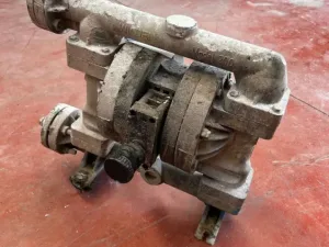 USED WILDEN MODEL 200 DOUBLE MEMBRANE PUMP