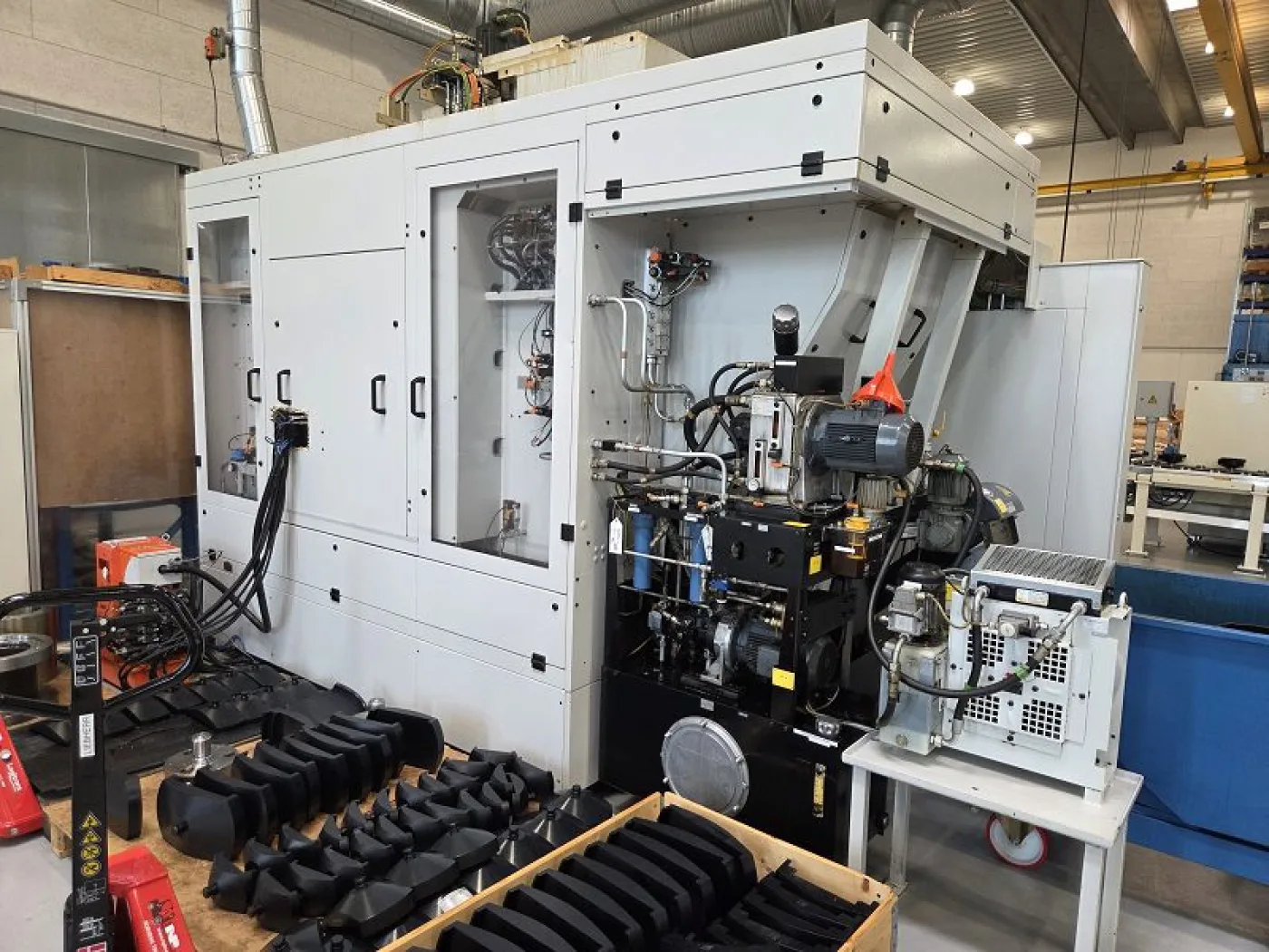 CNC Gear Shaping Machine – LIEBHERR LFS380 - 6