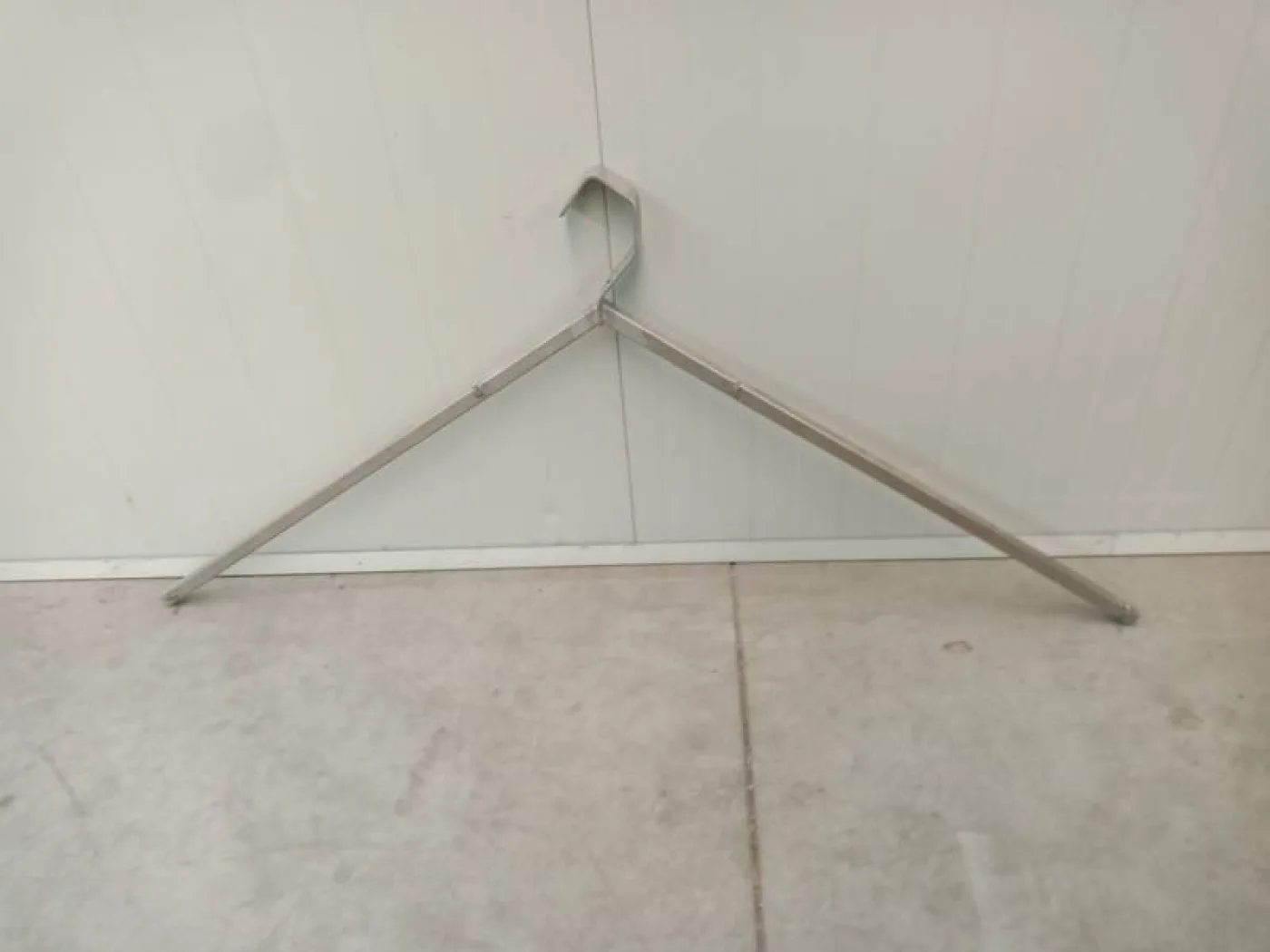 Hanger for apron - 1