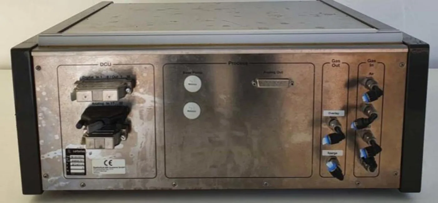 Industrial Pneumatic Control Panel with Pressure Regulators and Flow Meter - 4