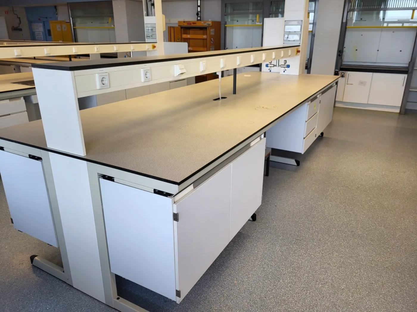 1966 – Used S+B Island Table (440 cm) - 3
