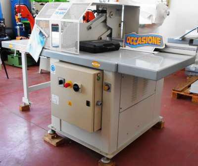 TRONCATRICE IDRAULICA STROMAB MOD. TR600