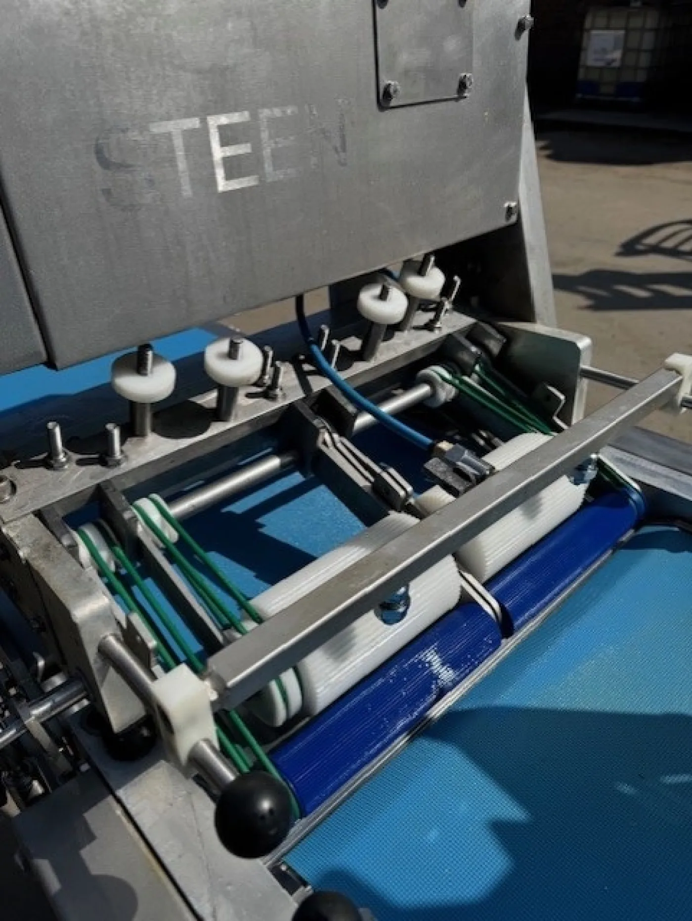 Steen ST600 Fish Skinner - 5