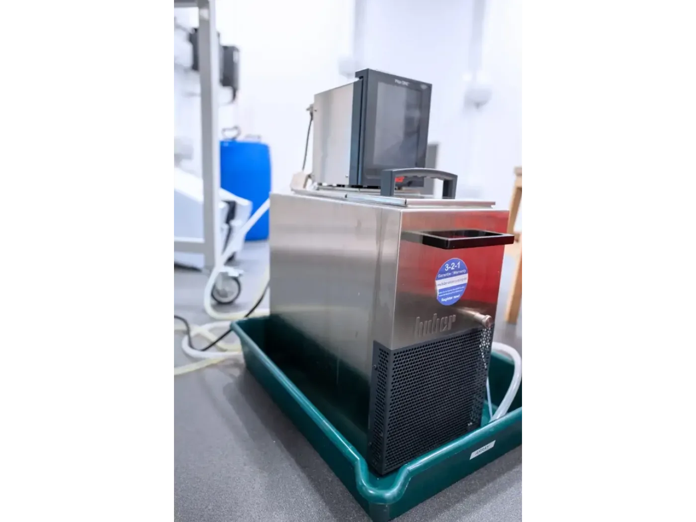 Huber CC-K6 with Pilot One Temperature Control Unit - 3