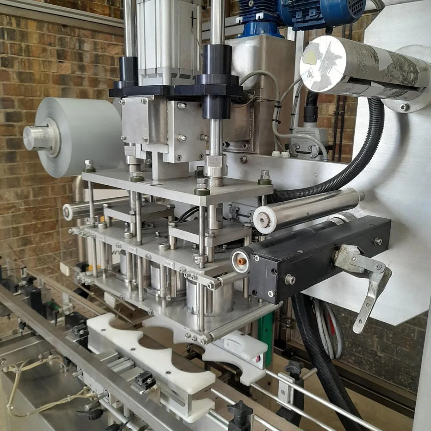 Capping and Lid Press Machine - 7