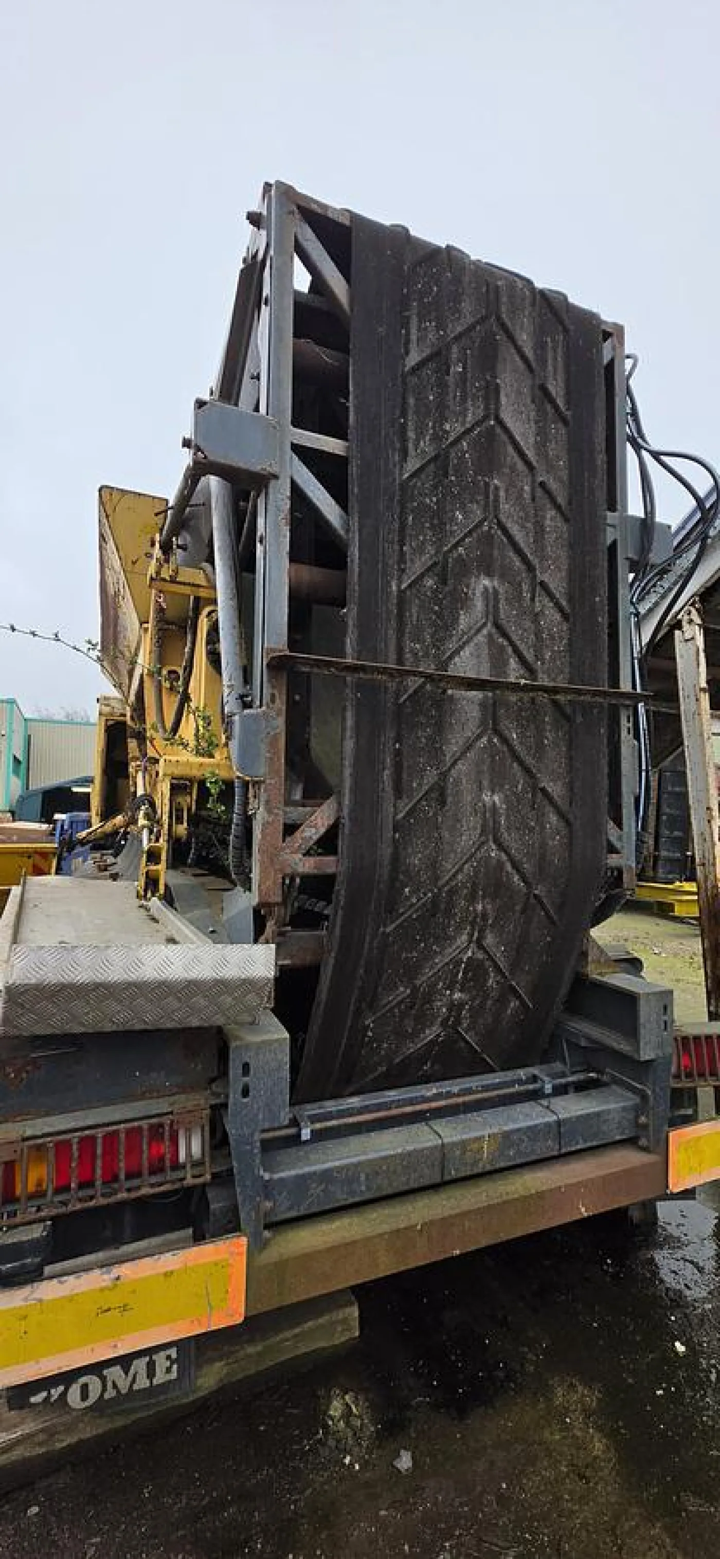 2008 Tana Shark 6330 Slow-speed Shredder - 6