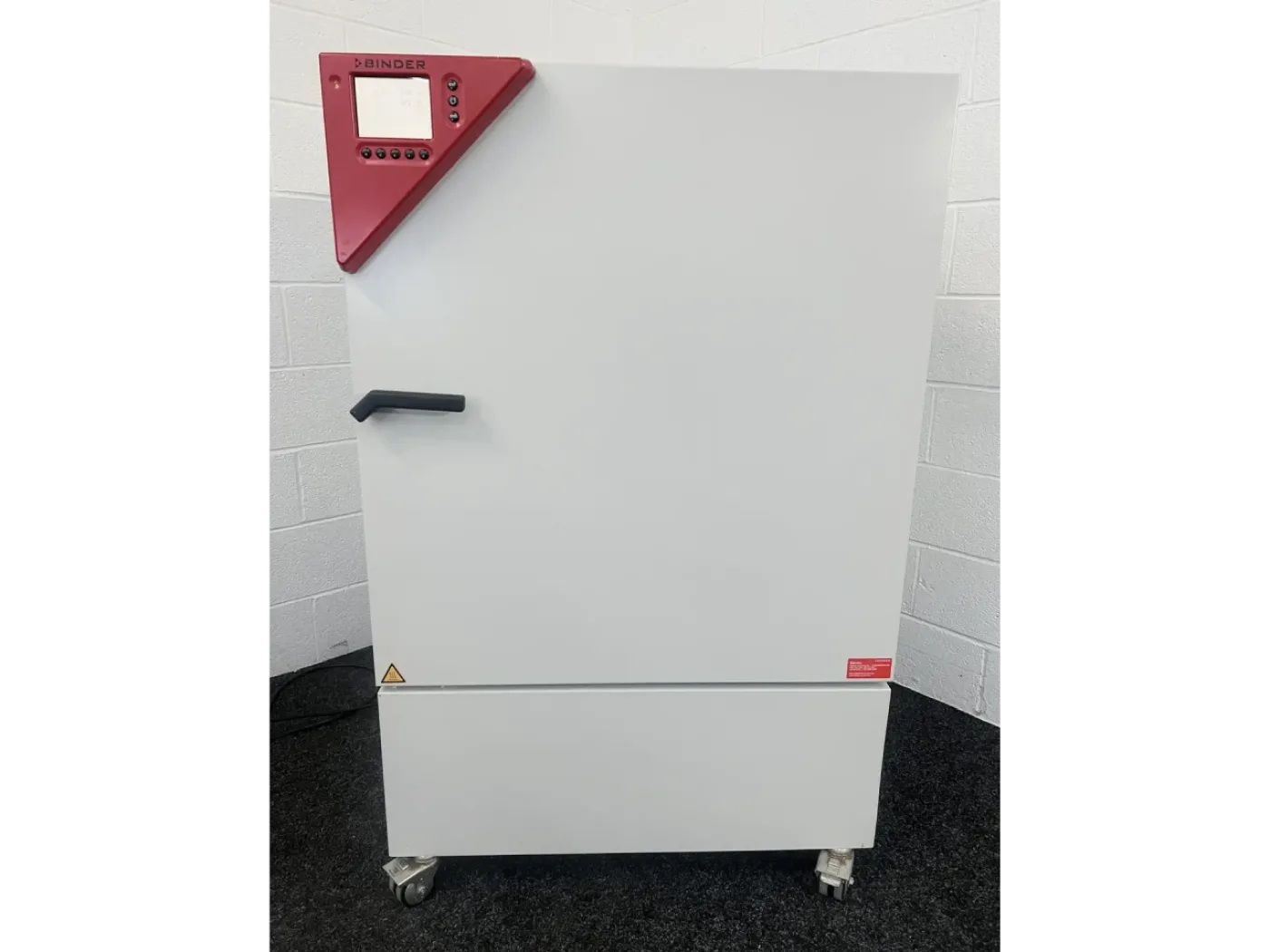 Binder KMF-240 Climate Chamber - 1