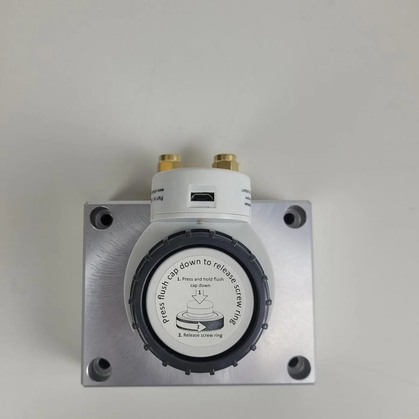 Restek SGT Baseplate Single Position plus SGT Superclean Gas Filter Kit - 3