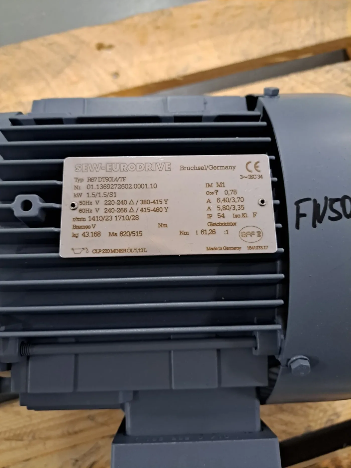 SEW Eurodrive Getriebemotor R67DT90LA/TF - 3