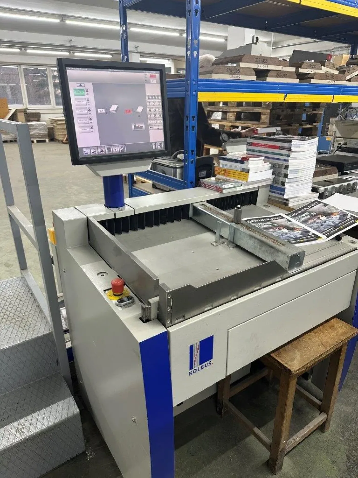 Kolbus KM 600 perfect binding line with inline front cutter - 2