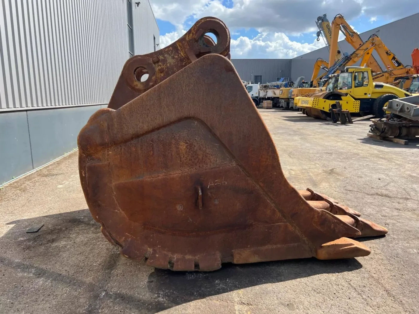 Excavator bucket - 6