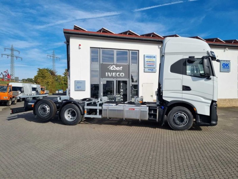 Iveco S-Way AS260S46 6x2 BDF-Wechsler Intarder