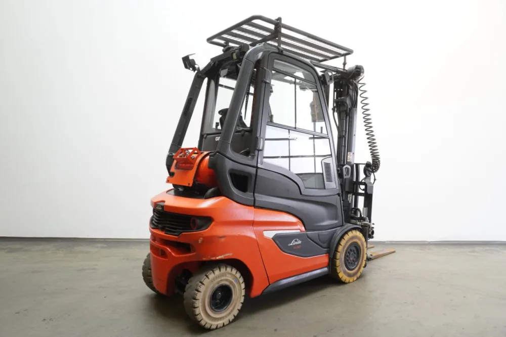 Frontstapler Linde H 30 T 1202 (2021)