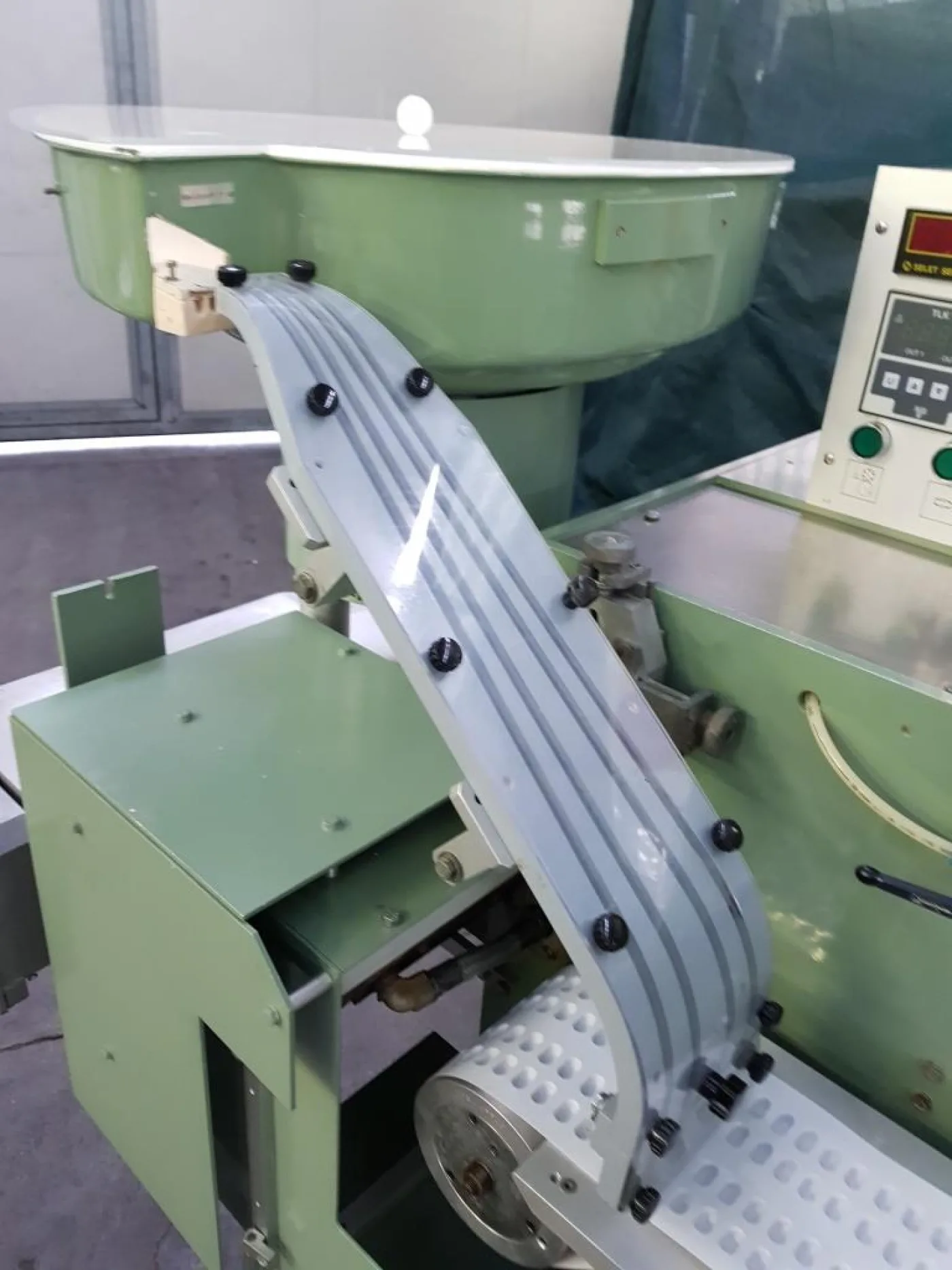 BLISTERATRICE AUTOMATICA – FAMAR MOD. AP - 8