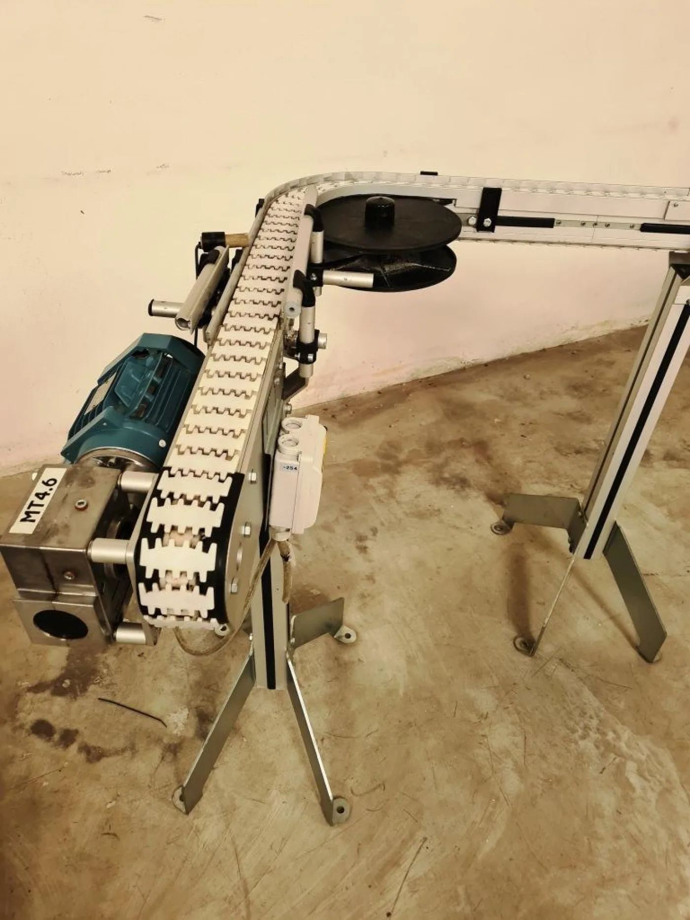 NASTRO TRASPORTATORE MOTORIZZATO CON CURVA A 90° – CARRYLINE - 8