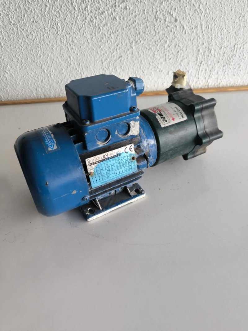 USED PLASTO MEC P052 MAGNETIC PUMP