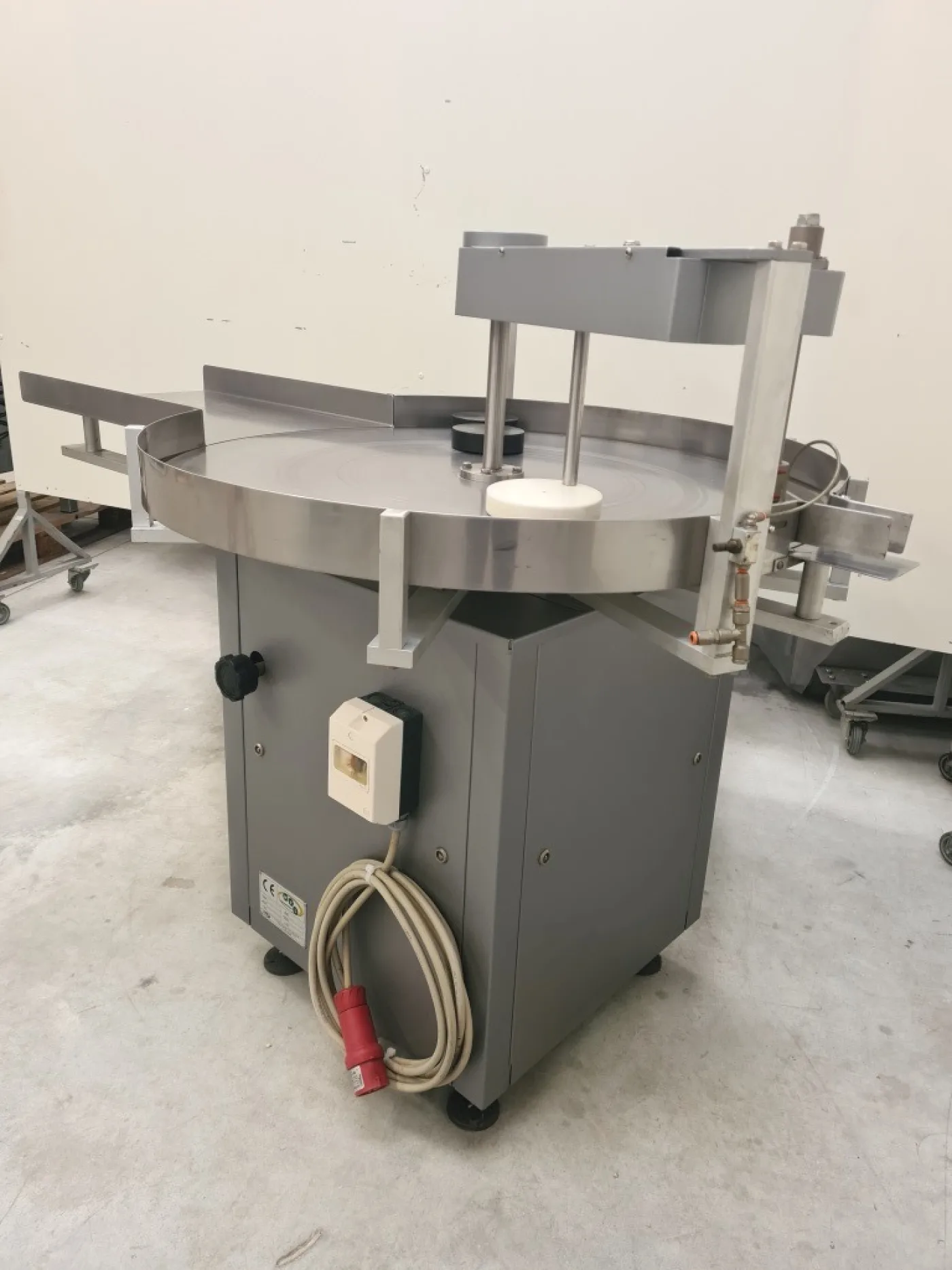 TAVOLO ROTANTE DI ACCUMULO – MTL TECNOSISTEMI – MOD.TRI - 2