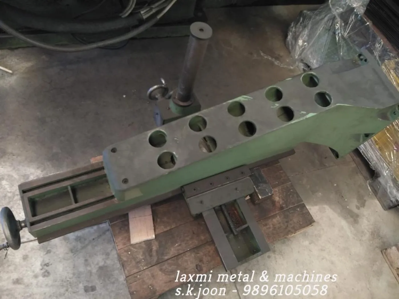 HEAVY DUTY BED MILLING, DROOP & REIN - FS 130 GKU - Laxmi Metal & Machines, Rohtak - 3