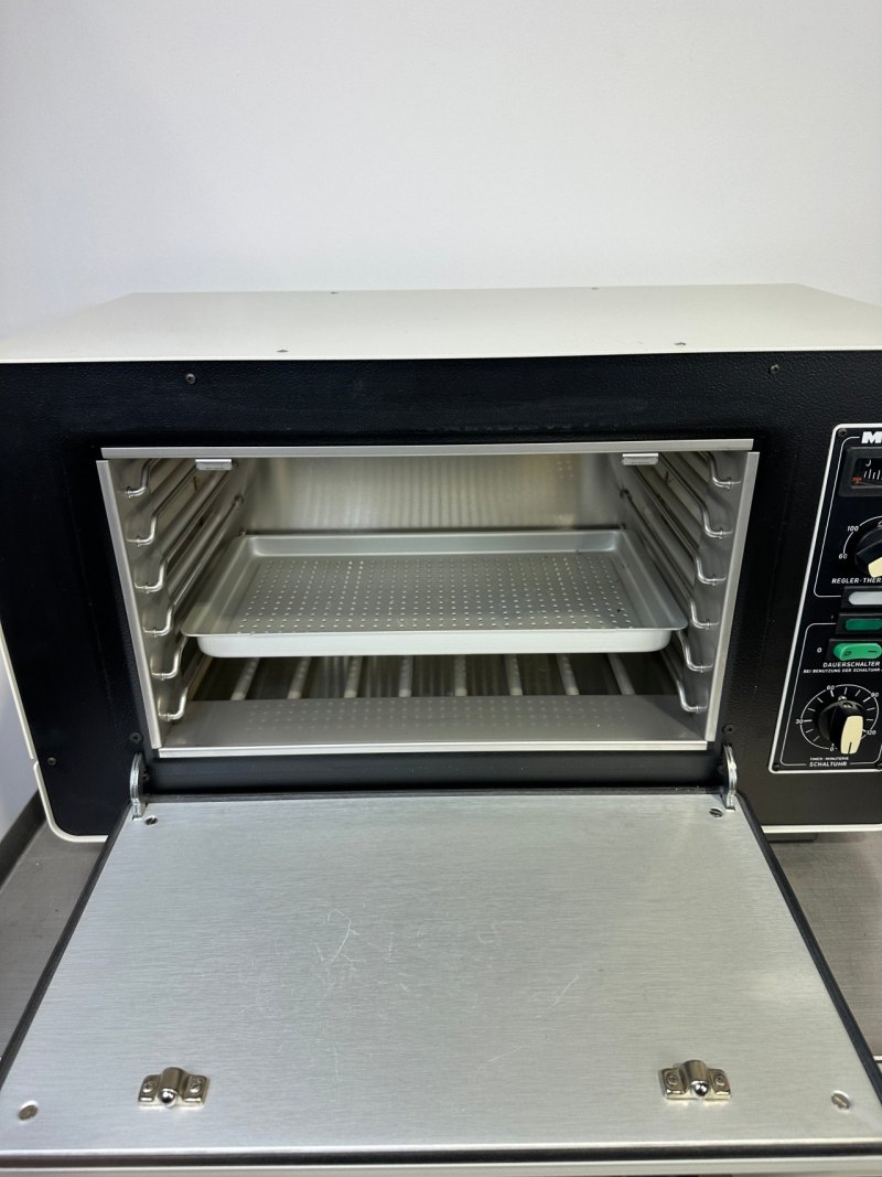 Melag Typ: 221 Heißluft-Sterilisator 18 Liter bis 200°C
