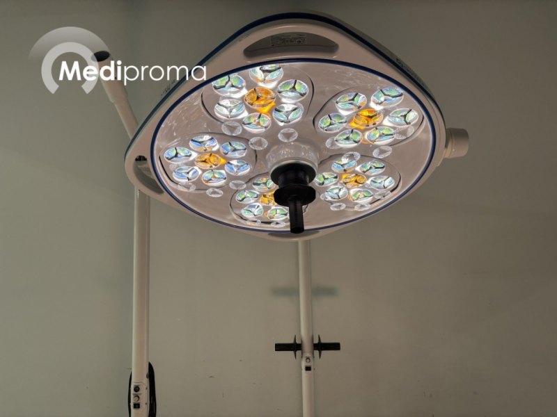 Skytron Stellar XL OK Lamp