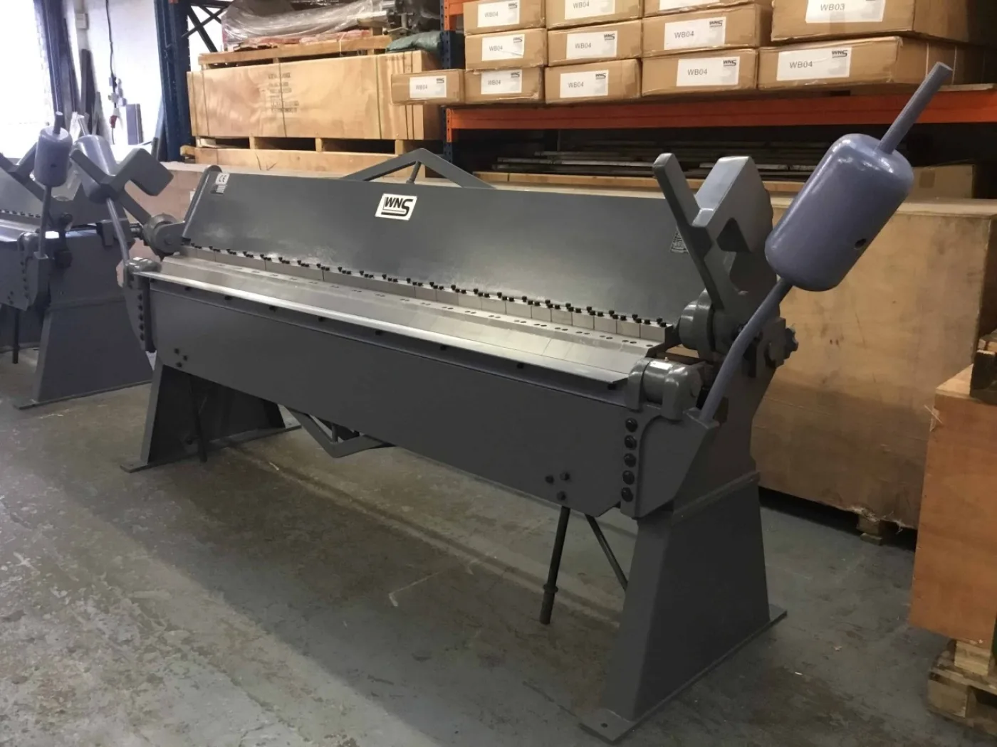 WNS Heavy Duty Box & Pan Folder 2006mm x 2.5mm - WNS - W. Neal Services Ltd - 3