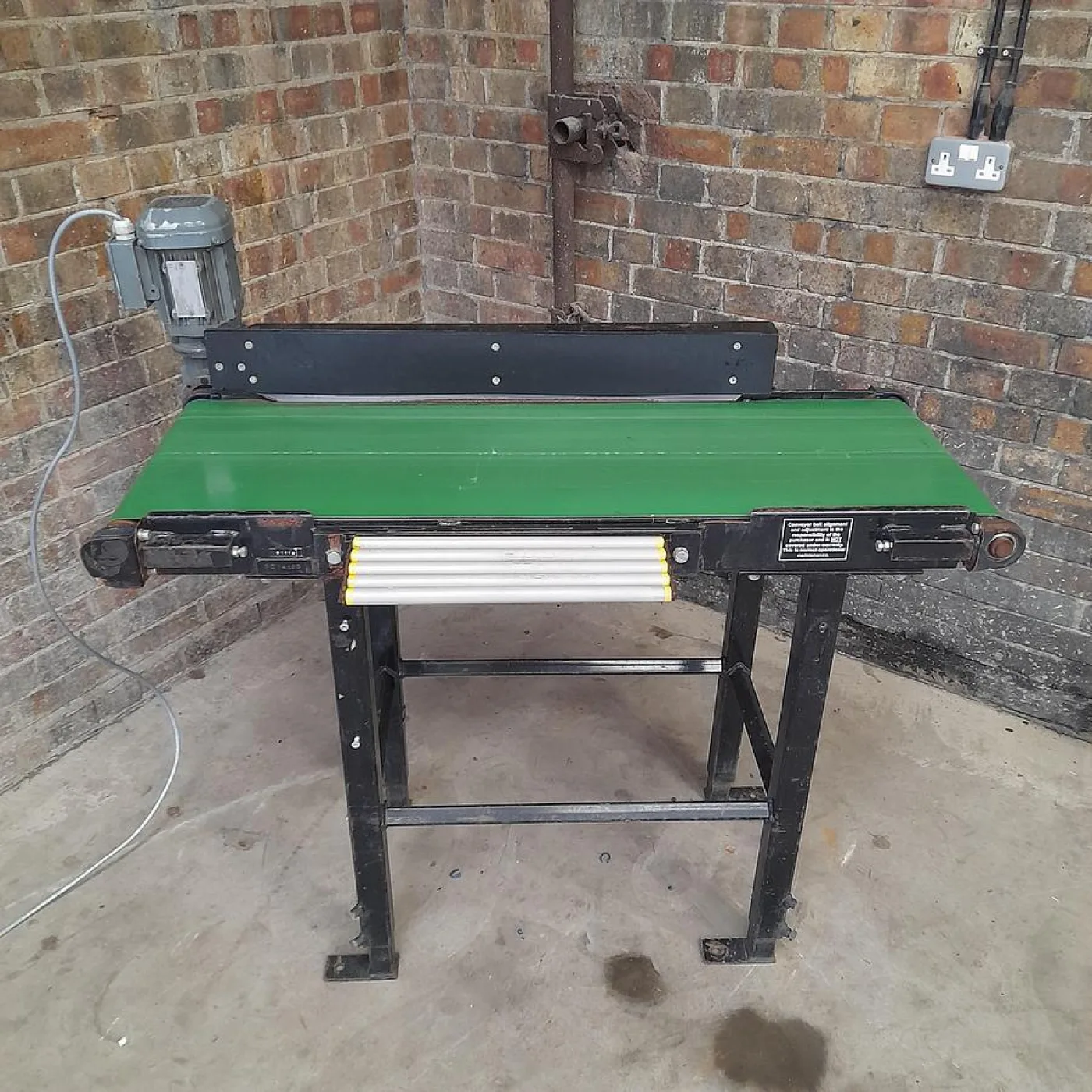 W J Murray Engineering Ltd Straight Conveyor - 1