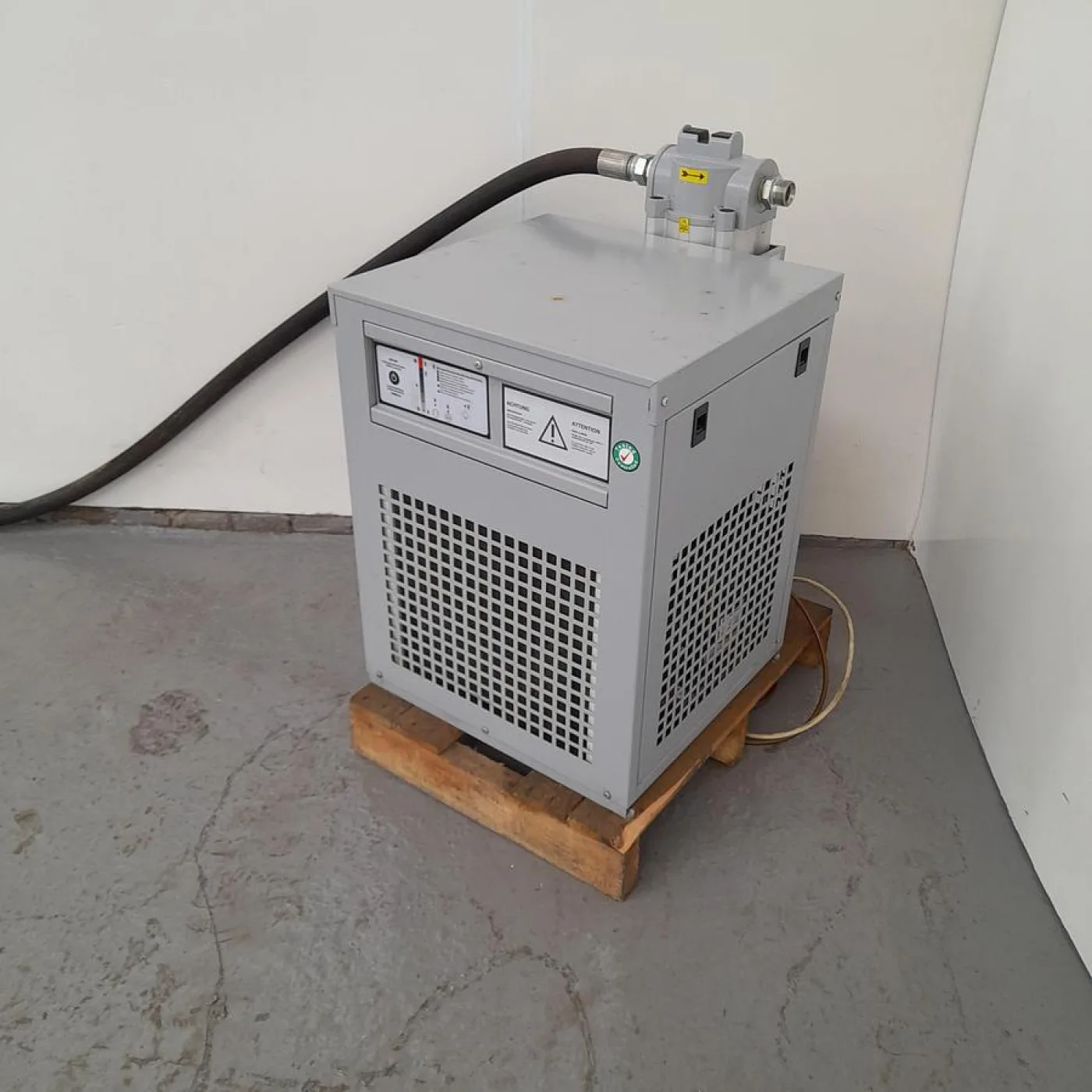 KSI KTC 220 Compressed Air Refrigeration Dryer - 3