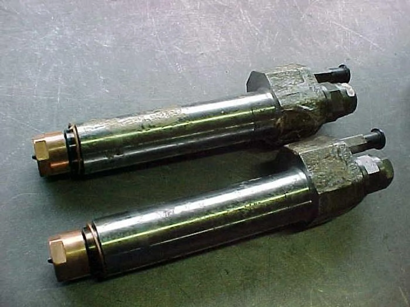 FUEL INJECTORS DEUTZ RBVM536 - 2