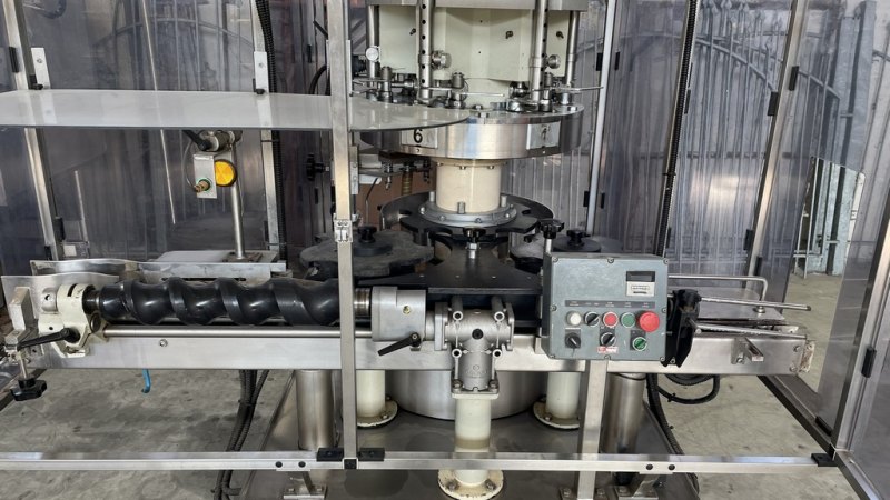 CORKING MACHINE BERTOLASO 6 HEADS FOR NATURAL CORK, MODEL DELTA 406S, SECOND-HAND MACHINE