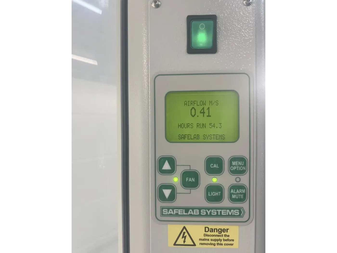 SafeLab Airone-R 1800 Filtration Cabinet - 4