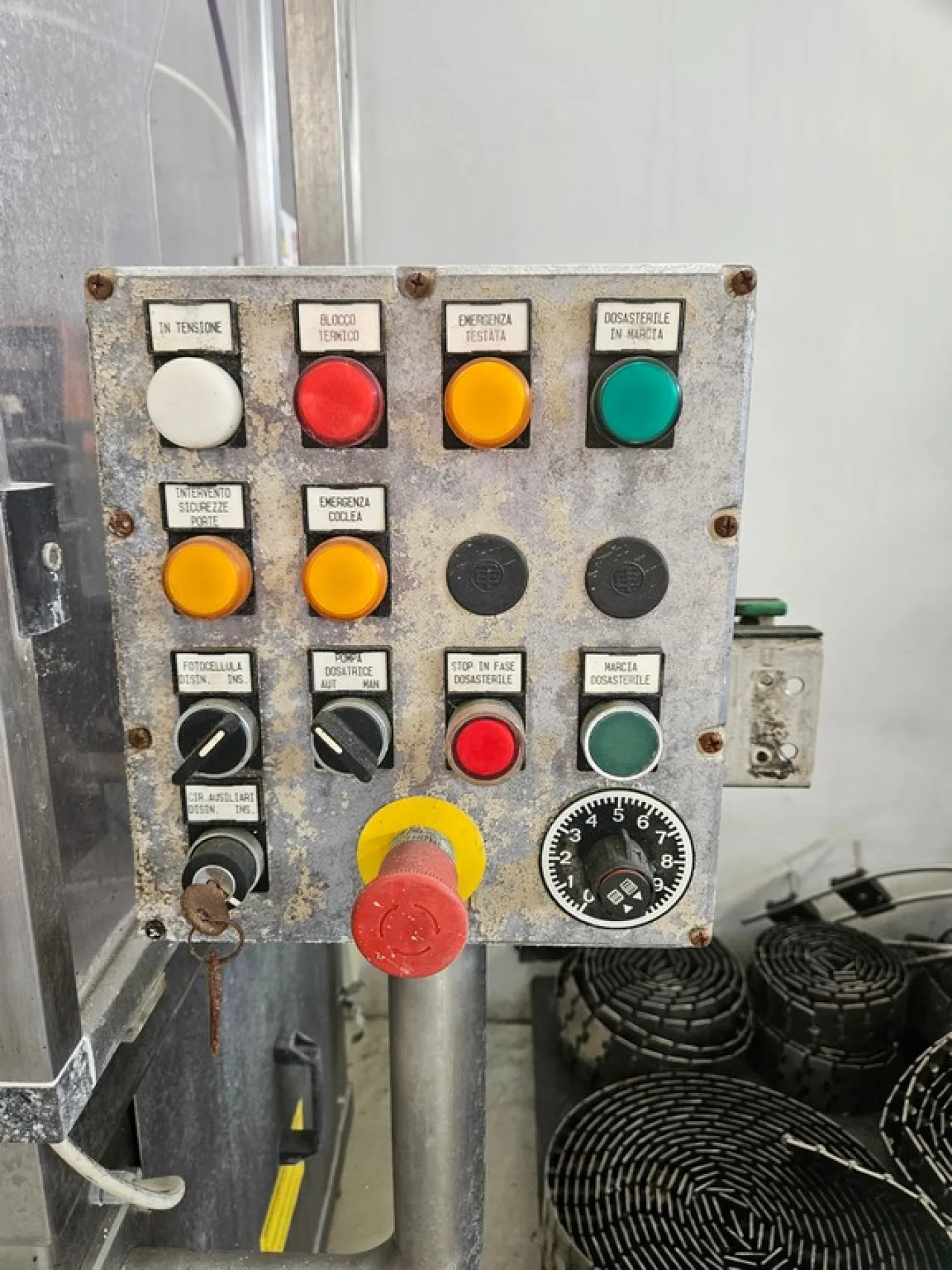 STERILIZER FOR INJECTING SULFUR DIOXIDE INTO BOTTLES, BOSIO BRAND, SECOND-HAND MACHINE - 5