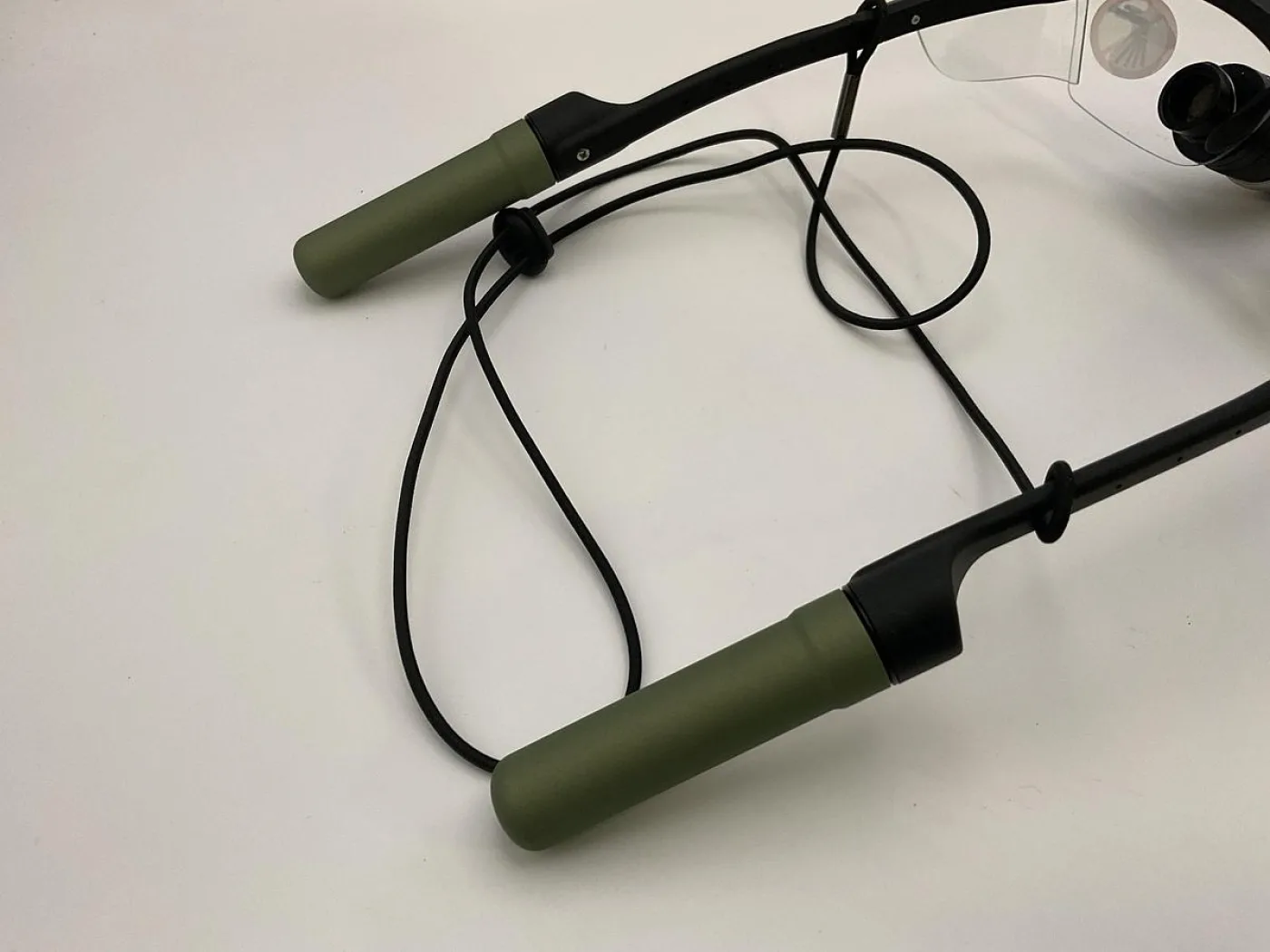 Orascoptic Dragonfly Pro Olive Eye Zoom Max in case - 8