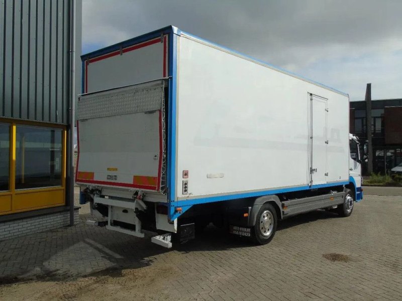 Mercedes-Benz Atego 1218 + euro 5 + lift