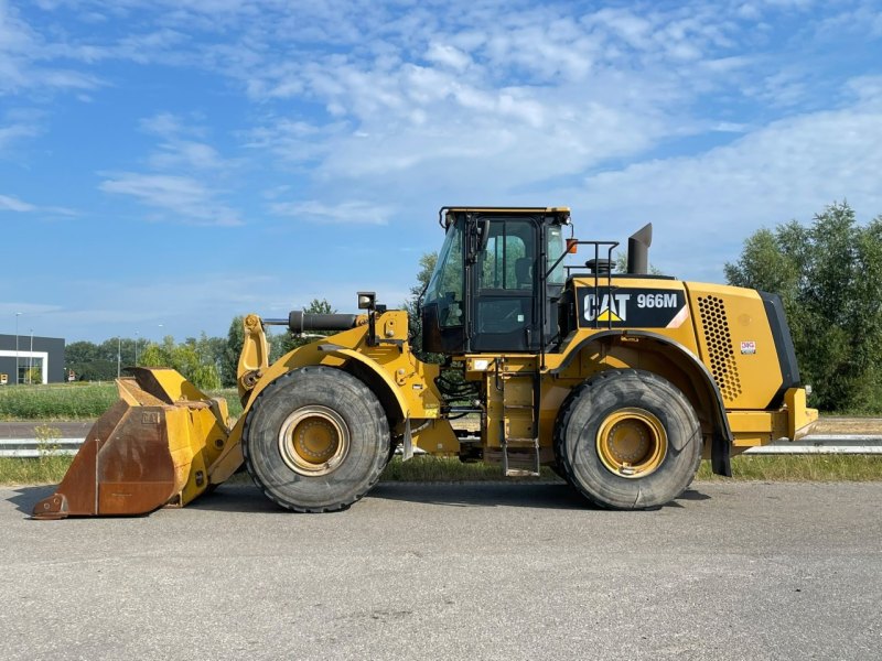 Caterpillar 966M