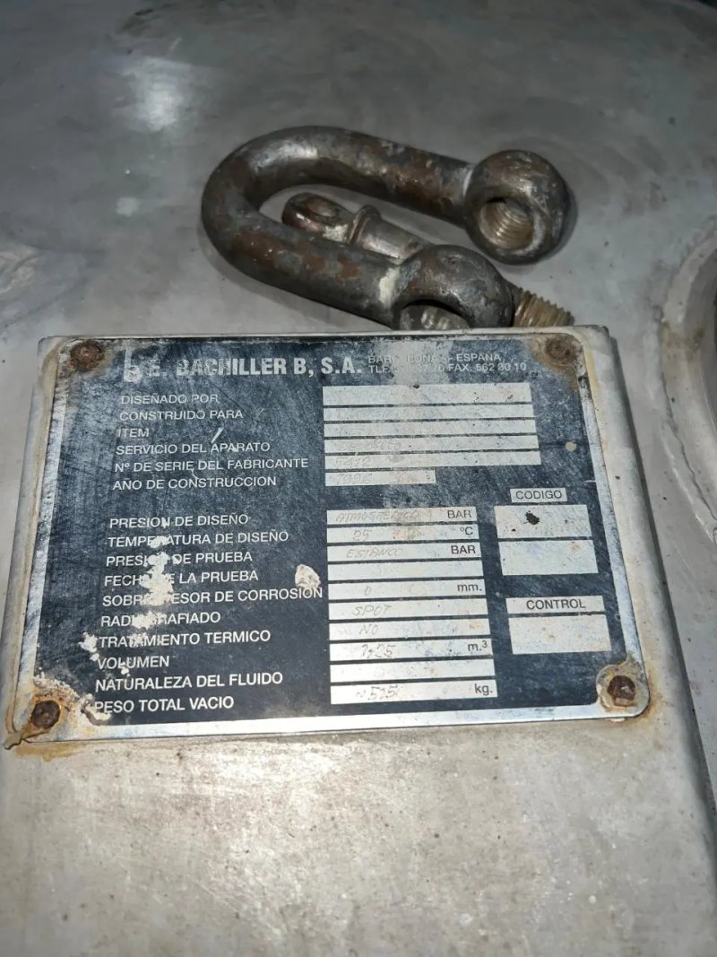 STAINLESS STEEL GRADUATE TANK 1,250 LITERS