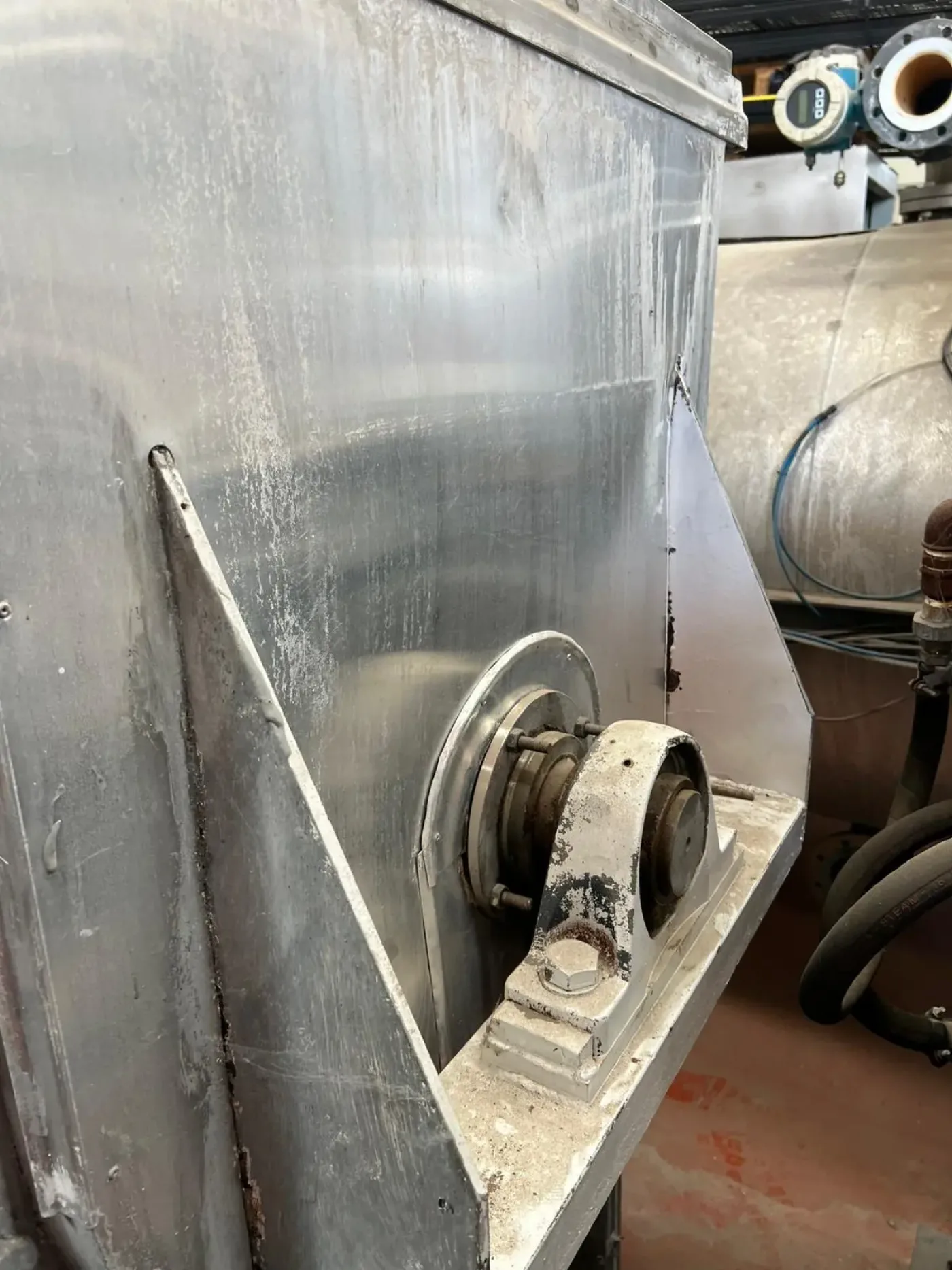 BELT MIXER 1300 LITERS WITH USED BAG FEEDING SYSTEM - 7