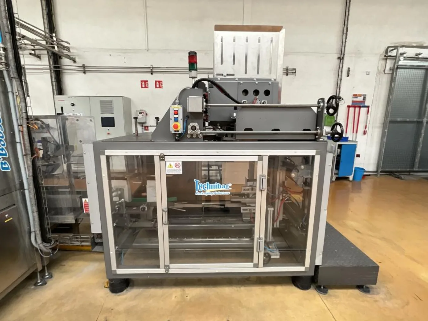 2013 Technibag Emballage Solutions Technibag Emballage Solutions Bag In Boîte Syrup Remplissage Machine - Line 7 - 4