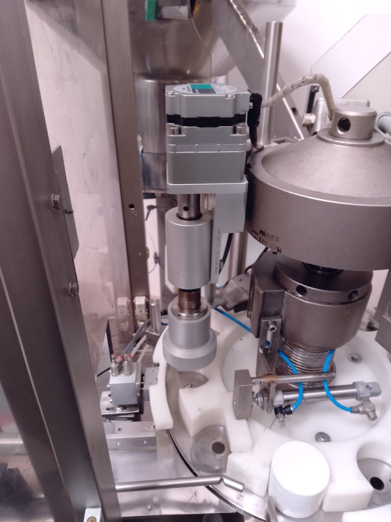 RIEMPITRICE PER VASETTI E TUBETTI – UNIPAC (ROMACO) – MOD. SILVER 75