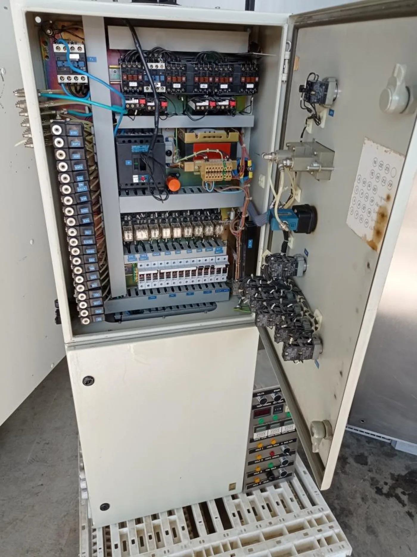 AUTOCLAVE STERILIZZATORE – CISA – MOD. 172 LT - 2