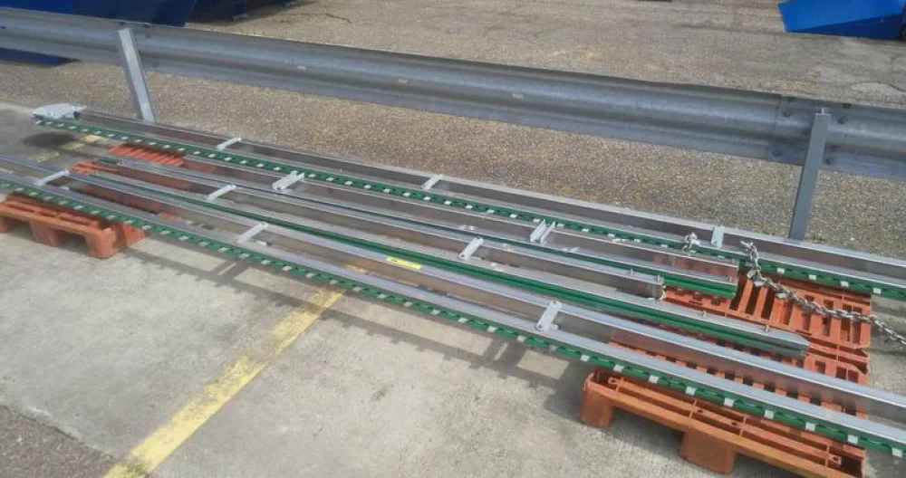 Hook return conveyor