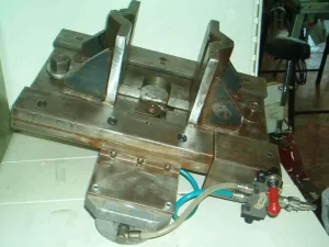 MORSA AUTOCENTRANTE
