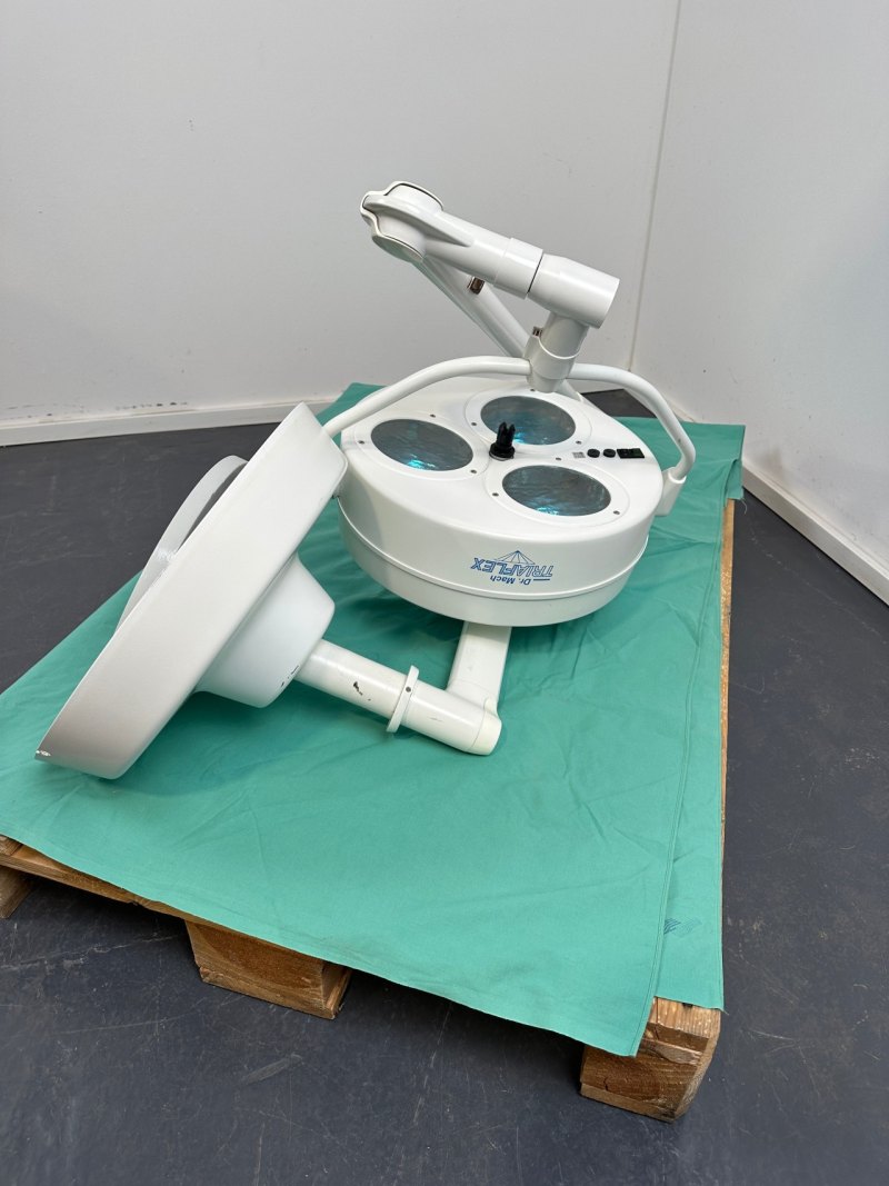 Dr. Mach Triaflex OP-Lampe Deckenmontage