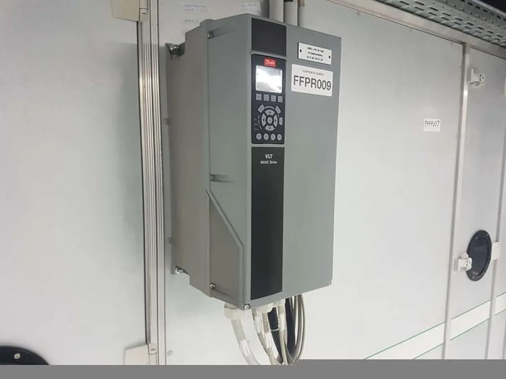 DANFOSS VLT FC100 HVAC Drive
