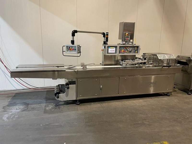 2000 Cryovac Flow wrapping machine met krimptunnel