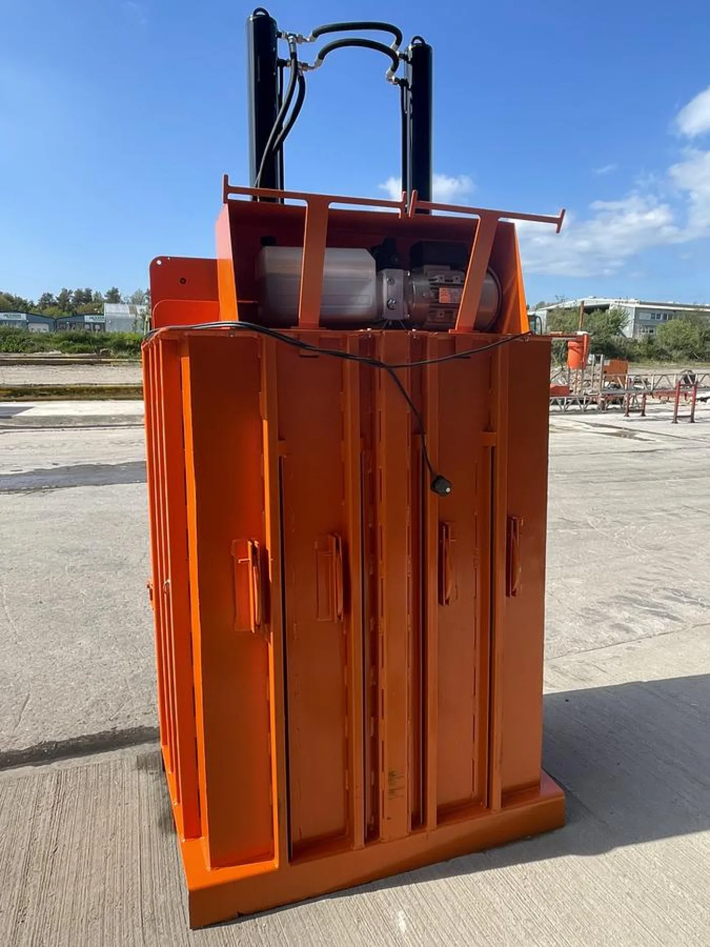 2019 CK International CK151 Vertical Baler - 5