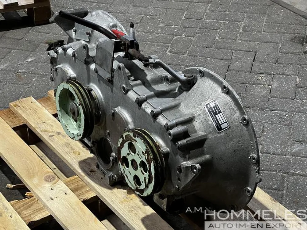 FMC CORPORATION TRANSFER TRANSMISSION ASSEMBLY
