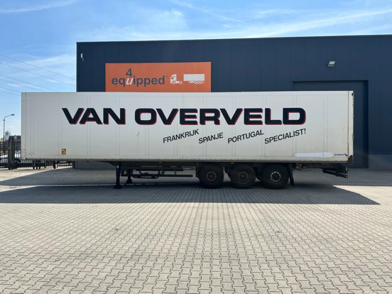 Schmitz Cargobull SKO24 / SAF DISC / 2x LIFTAXLE / GALVANIZED / NL-TRAILER