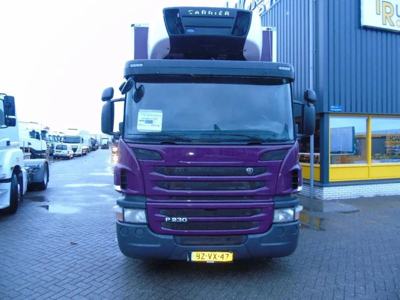Scania P230 LOW KLM + CARRIER + LOADLIFT + - 2