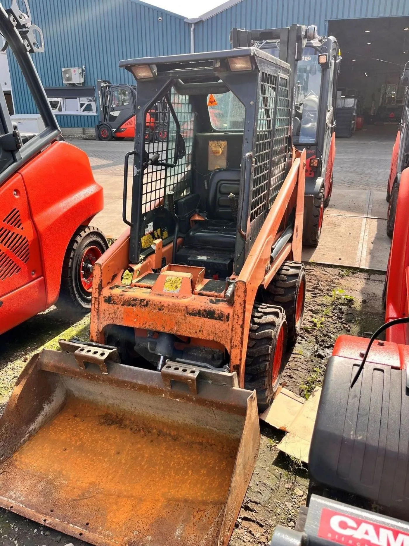 Bobcat S70 - 1