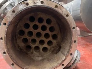 USED VERTICAL STAINLESS STEEL CONDENSER 8 M2 HEAT INSULATED